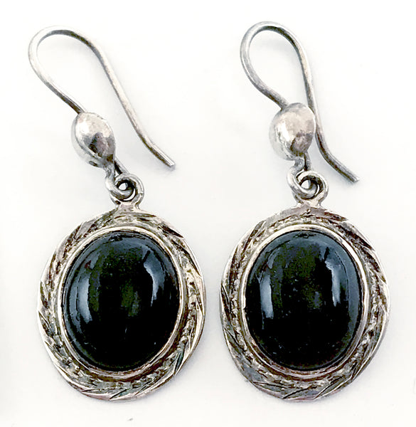 Calyx Mono Black Onyx Earring